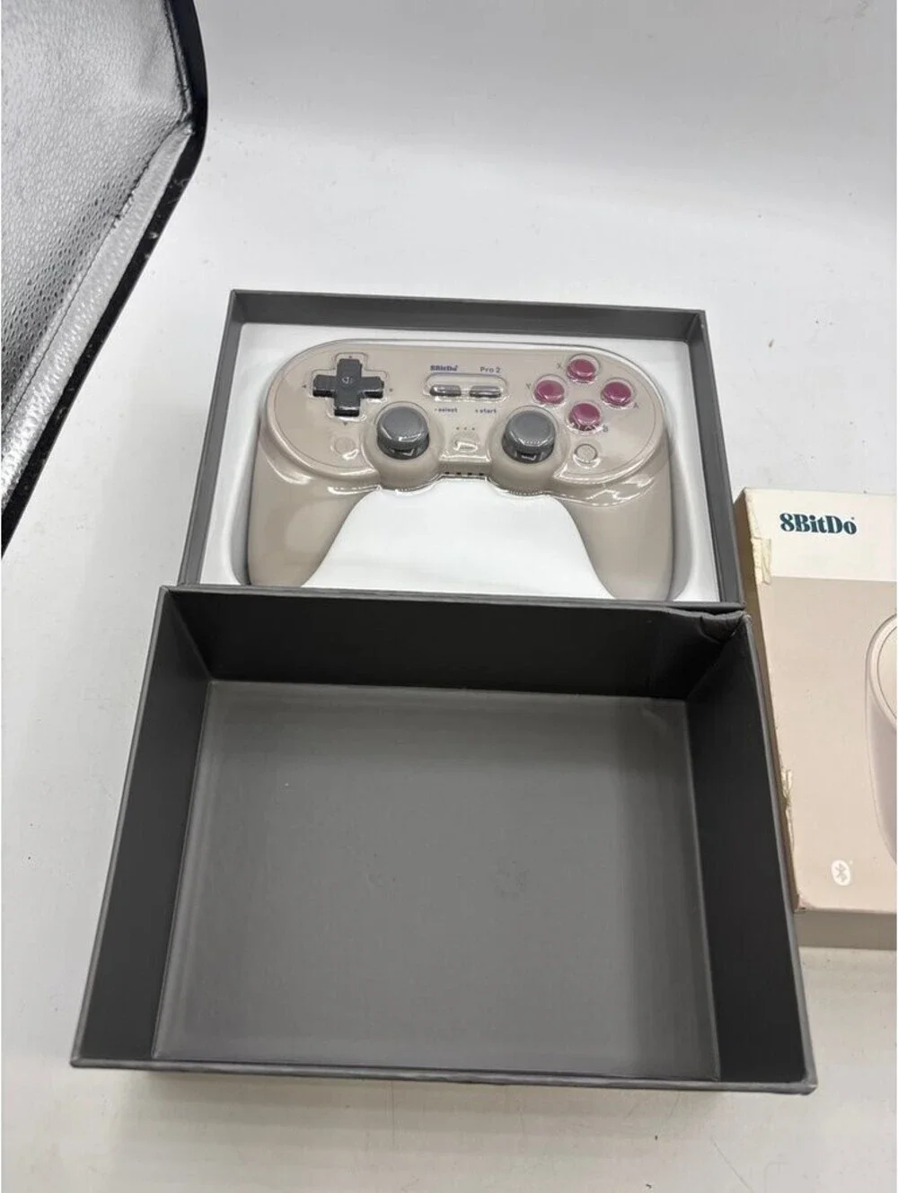 8BitDo Pro 2 Bluetooth Gamepad